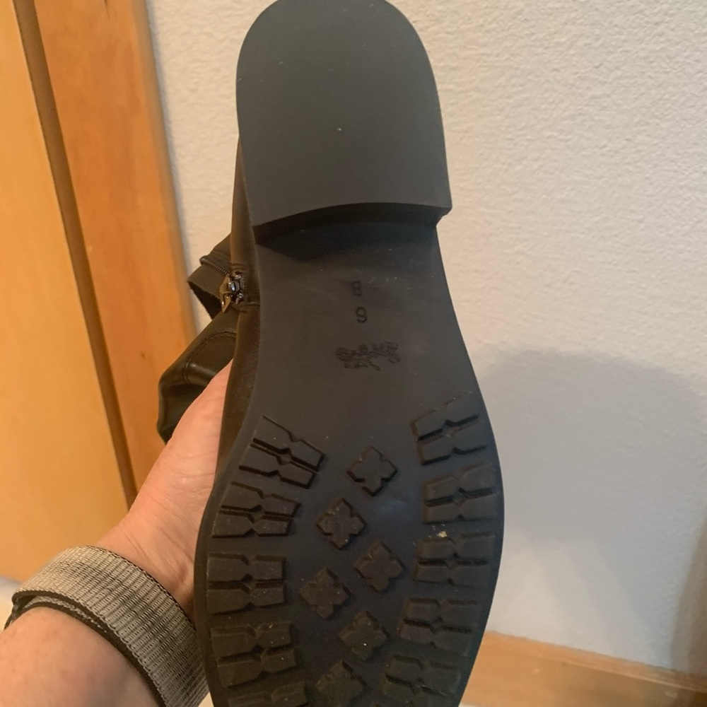 Women’s black leather boots - Picture 3 of 5